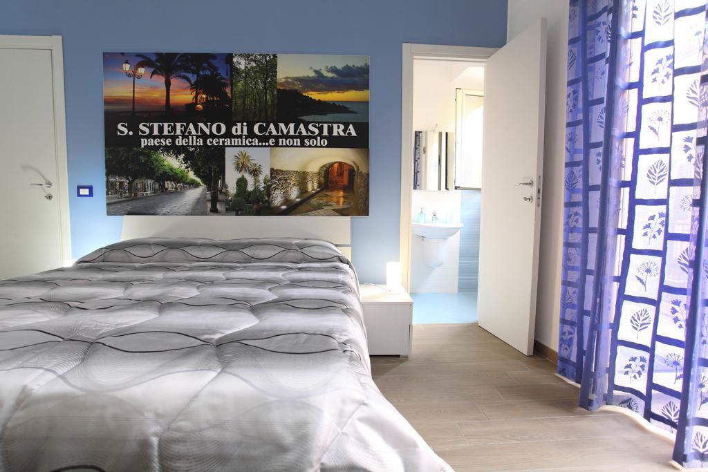 سانتو ستيفانو دي كاماسترا B&B La Grande Mela الغرفة الصورة